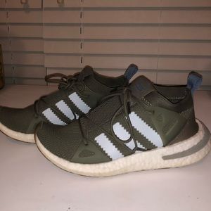 Adidas Ultraboost Tennis Shoes